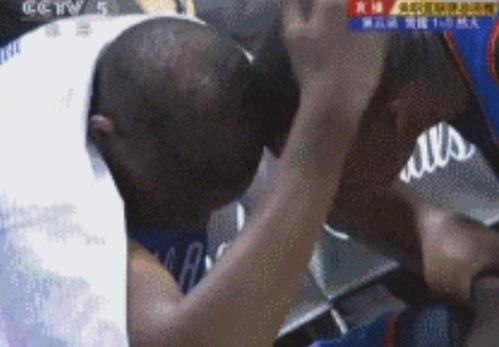 偷笑吃瓜群众,揭秘网络围观背后的心理奥秘