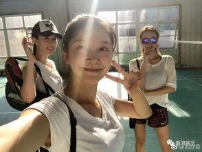 校园打架吃瓜图片,一场打架事件背后的“吃瓜”众生相