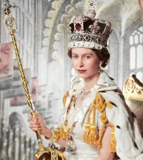 吃瓜女王当国师